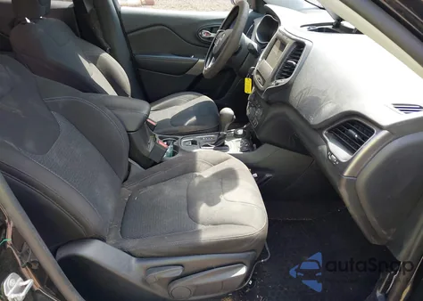 2019 Jeep Cherokee Latitude 4X4 из США, поврежденный, VIN 1C4PJMCX7KD102709